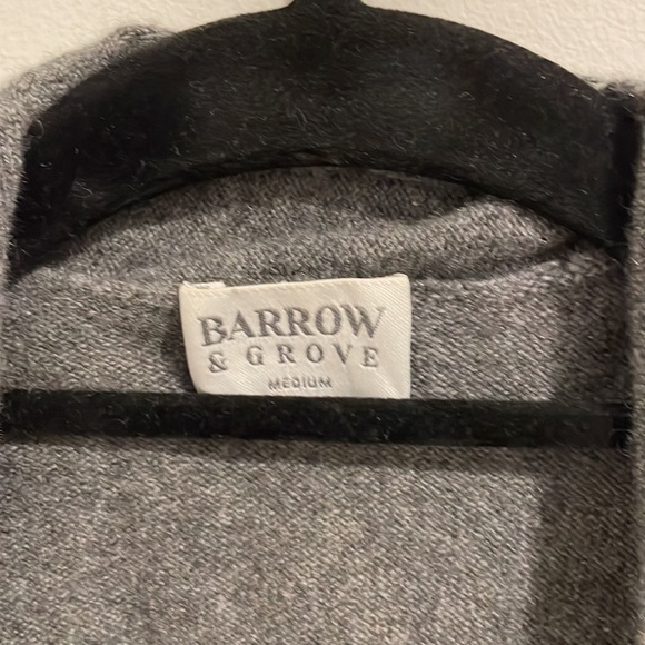 100% Cashmere Cardigan - Picture 2 of 5